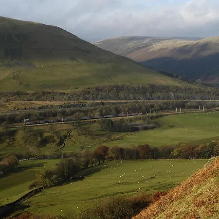 Lune Nestled Between District And Yorkshire Dales