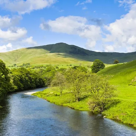 Lune Nestled Between District And Yorkshire Dales