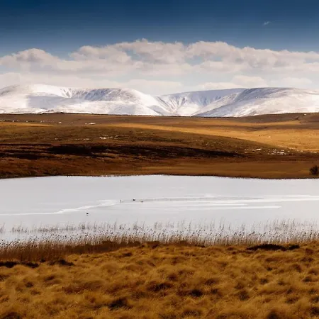 Lune Nestled Between District And Yorkshire Dales *