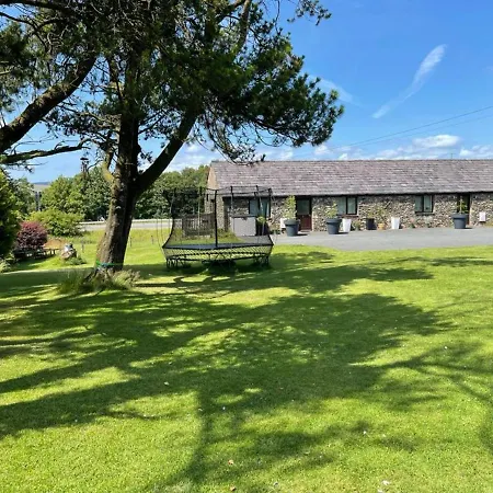 Lune Nestled Between District And Yorkshire Dales * Tebay (Cumbria)