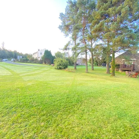Chalet Lune Nestled Between District And Yorkshire Dales *