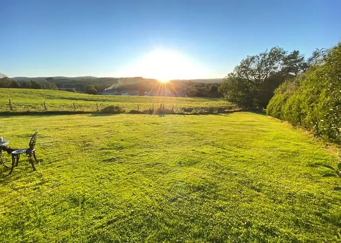 Lune Nestled Between District And Yorkshire Dales * Tebay (Cumbria)