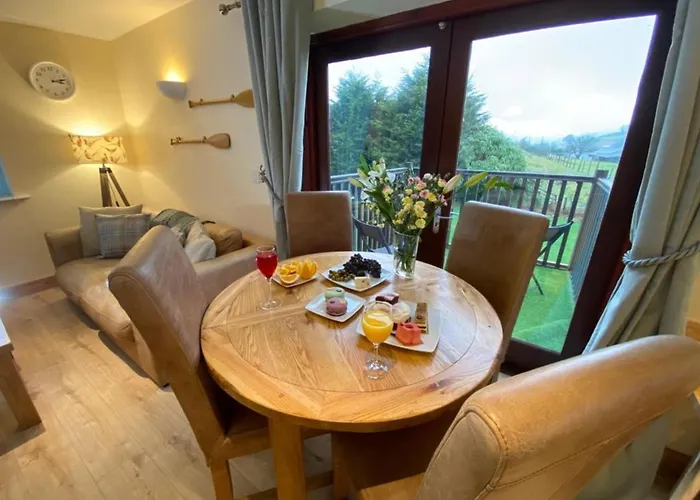 Chalé Lune Nestled Between District And Yorkshire Dales