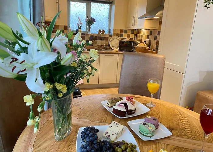 Lune Nestled Between District And Yorkshire Dales *