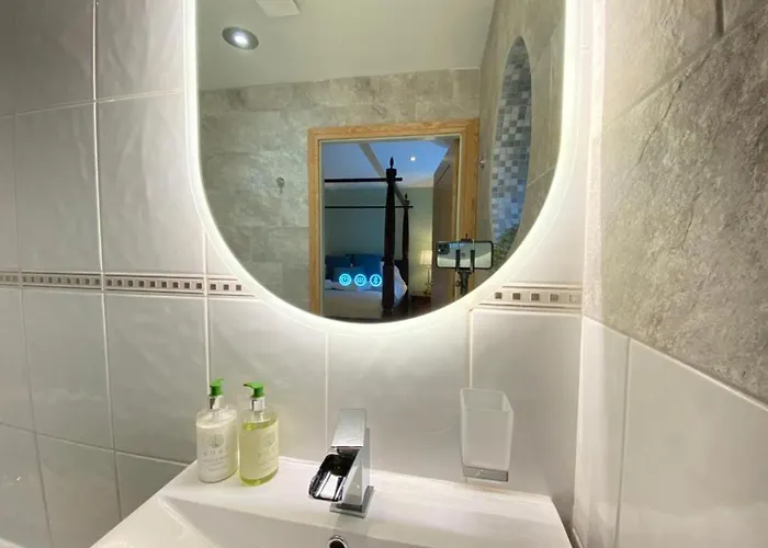 Lune Nestled Between District And Yorkshire Dales * Tebay (Cumbria)