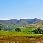 Lune Nestled Between District And Yorkshire Dales *