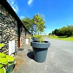 Chalé Lune Nestled Between District And Yorkshire Dales *