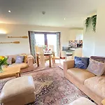 Chalé Lune Nestled Between District And Yorkshire Dales *