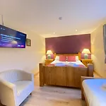 Lune Nestled Between District And Yorkshire Dales * Tebay (Cumbria)