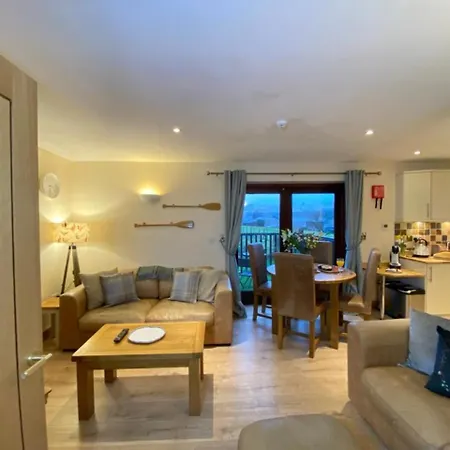 Lune Nestled Between District And Yorkshire Dales * Tebay (Cumbria)