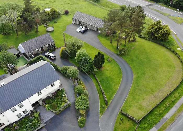 Lune Nestled Between District And Yorkshire Dales * Tebay (Cumbria)