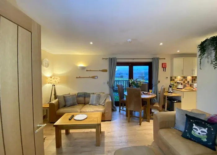 Lune Nestled Between District And Yorkshire Dales * Tebay (Cumbria)